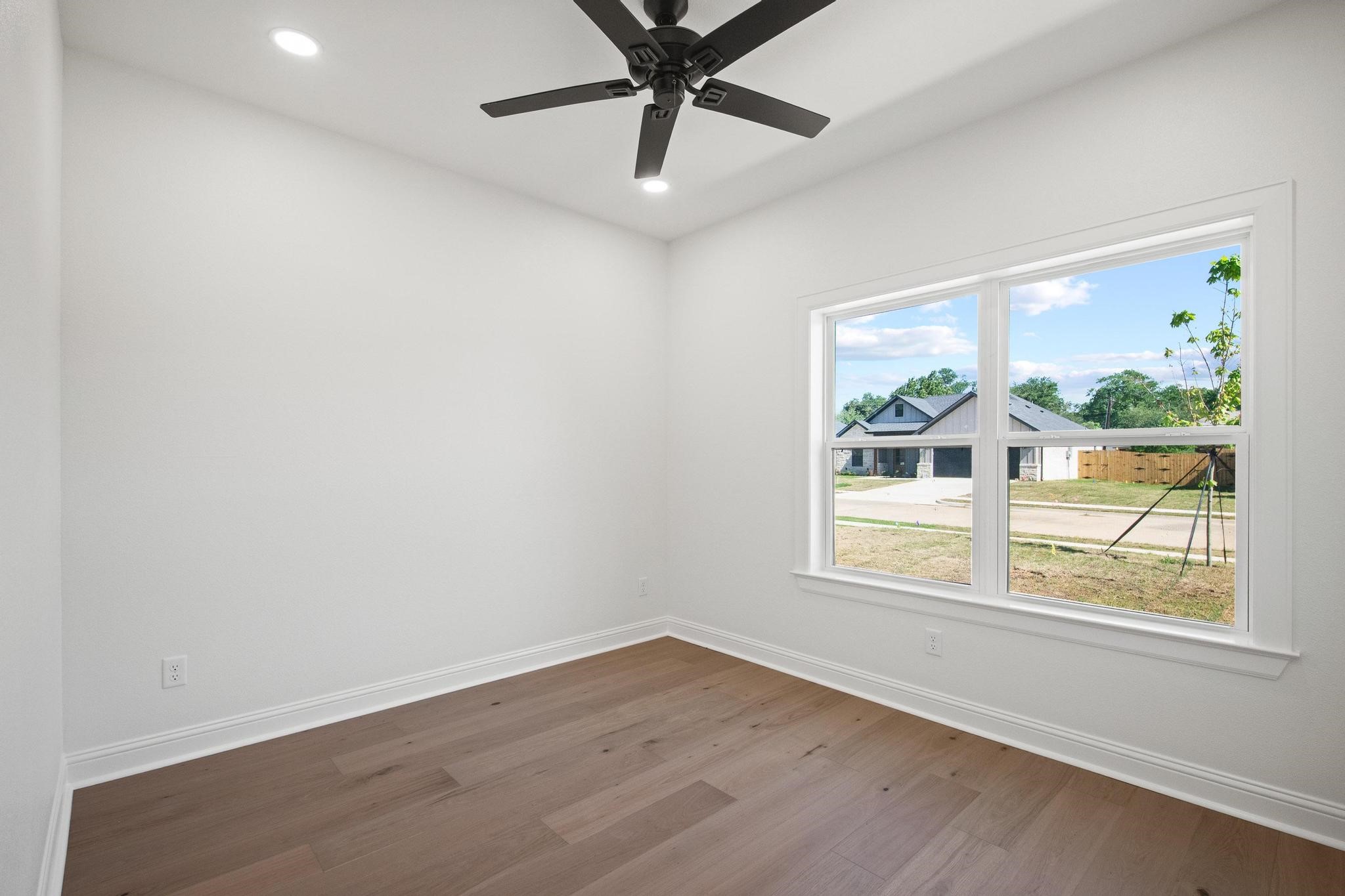212 Central Park Court Athens TX 75751