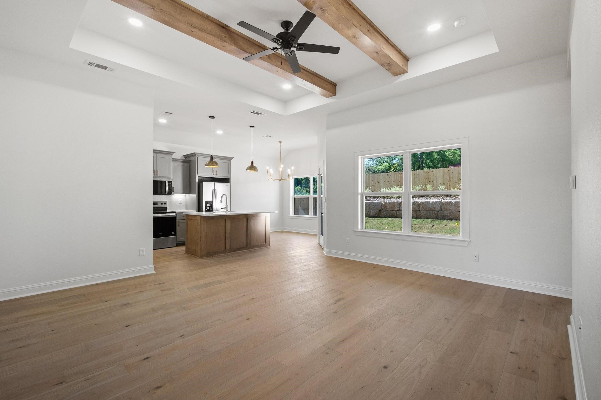 212 Central Park Court Athens TX 75751