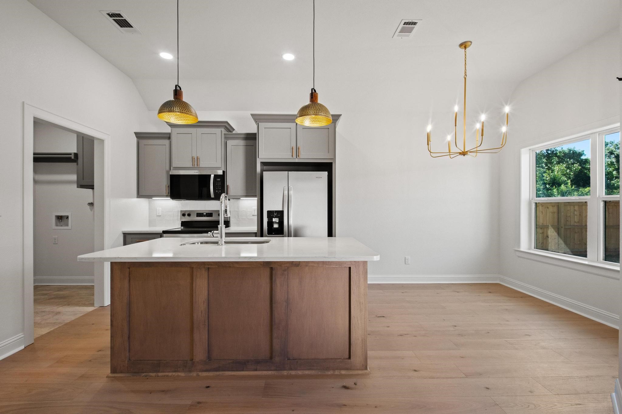 212 Central Park Court Athens TX 75751