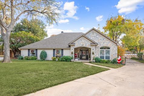 6304 Edenborough Court North Richland Hills TX 76180
