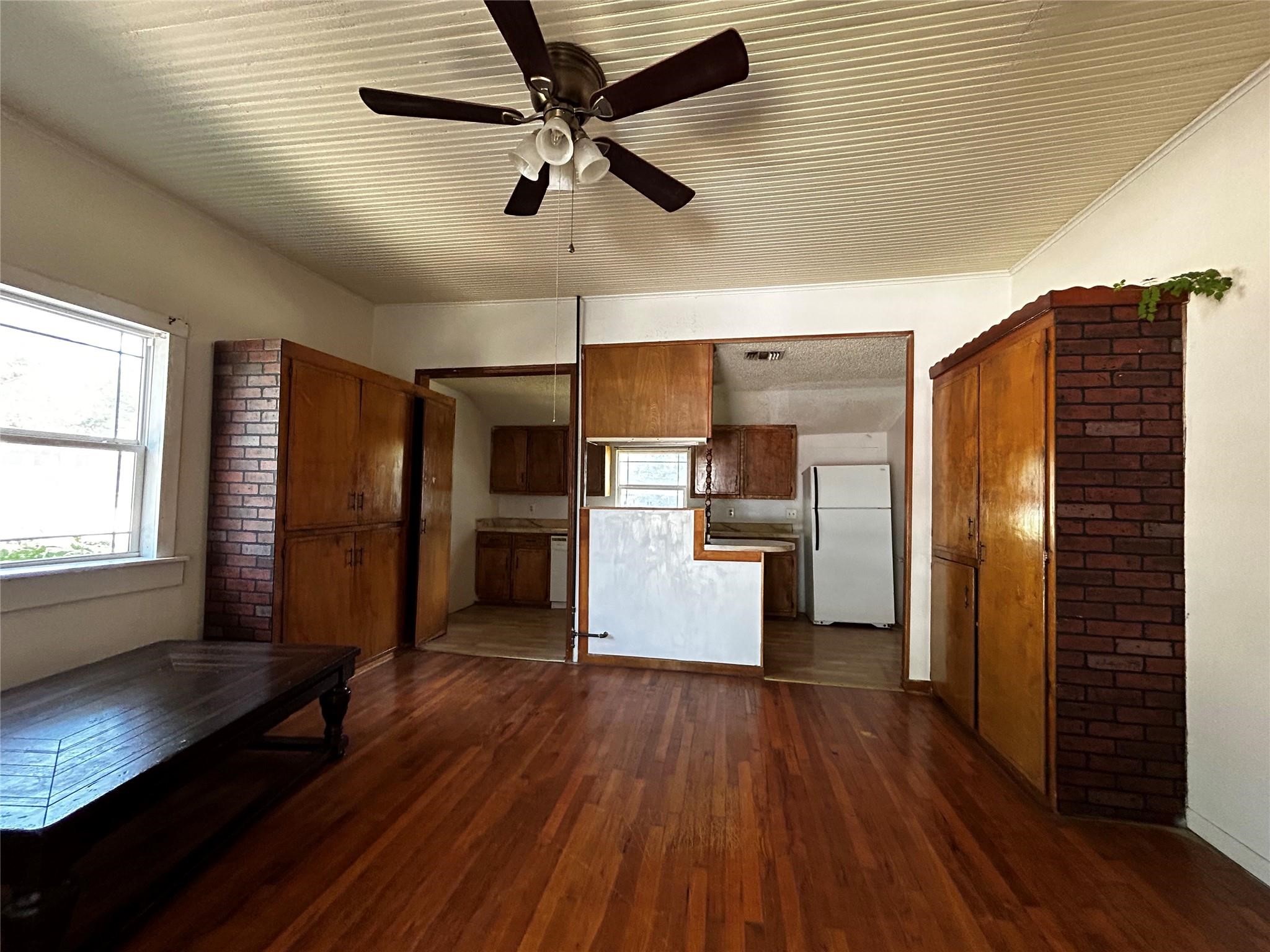 910 W Long Street Stephenville TX 76401