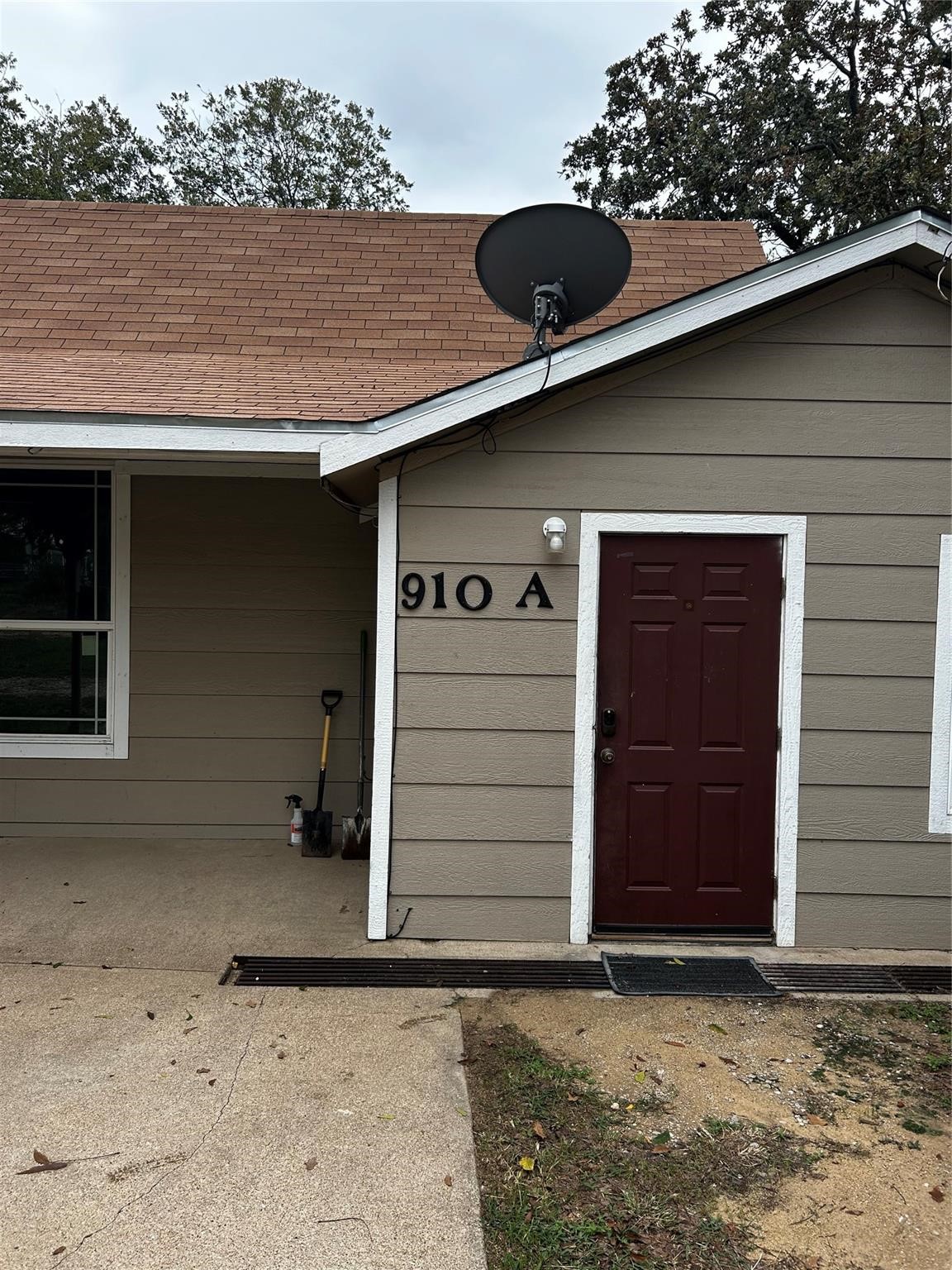 910 W Long Street Stephenville TX 76401