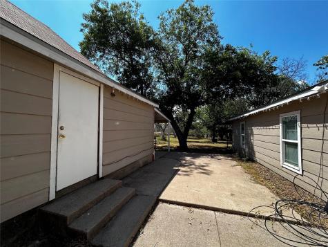 910 W Long Street Stephenville TX 76401