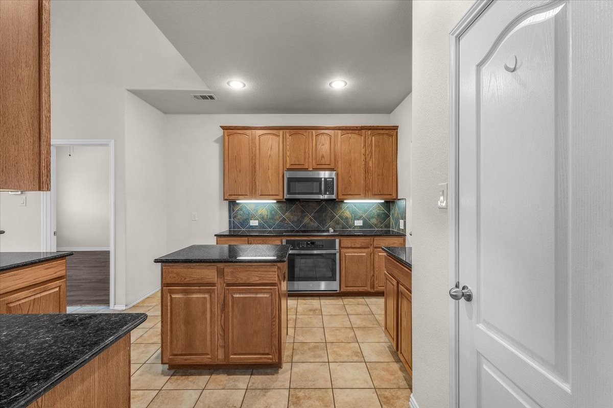 1725 Birds Eye Road Fort Worth TX 76177