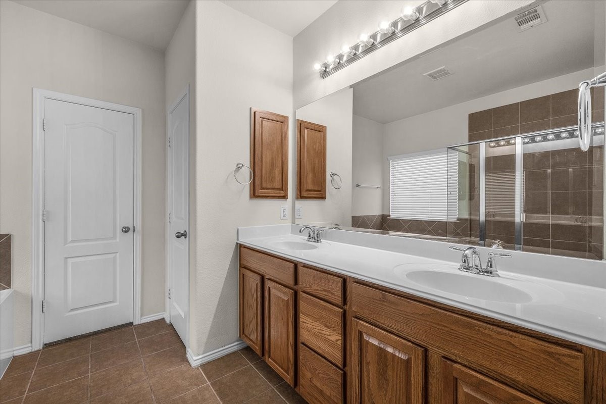 1725 Birds Eye Road Fort Worth TX 76177