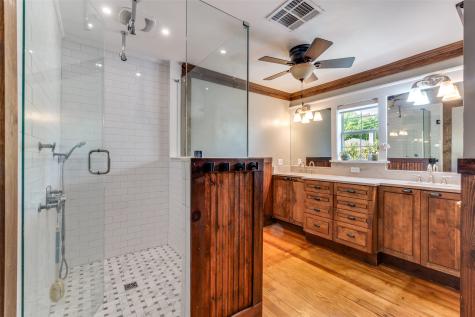 4933 Victor Street Dallas TX 75214