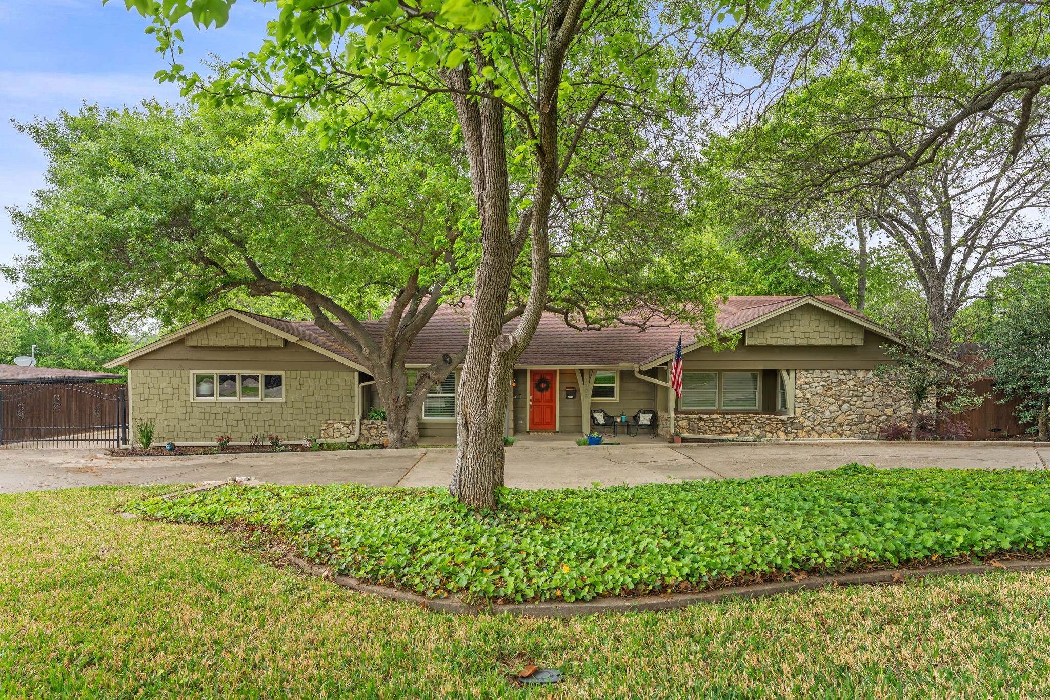 3909 Clayton Road E Fort Worth TX 76116