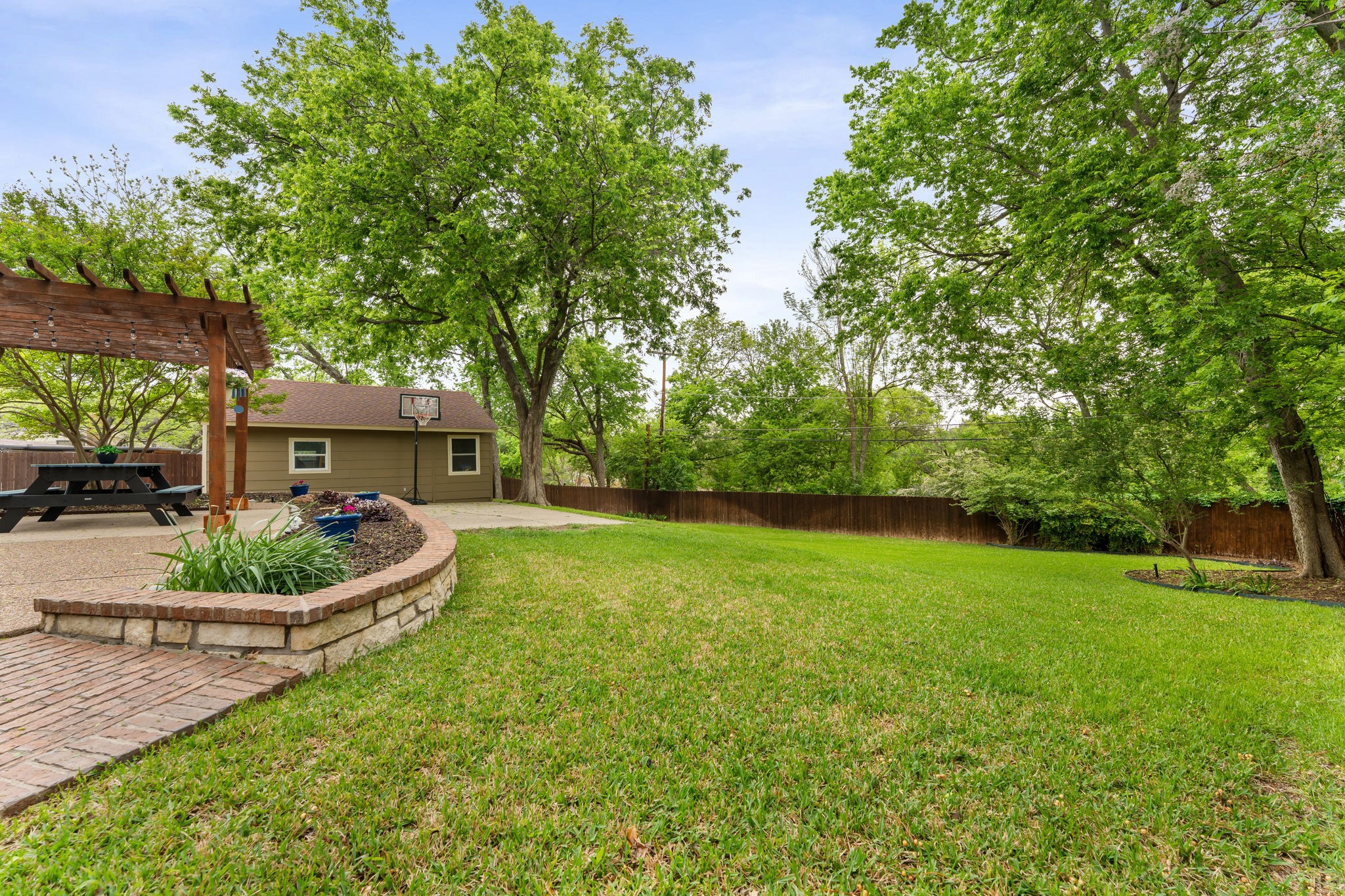 3909 Clayton Road E Fort Worth TX 76116