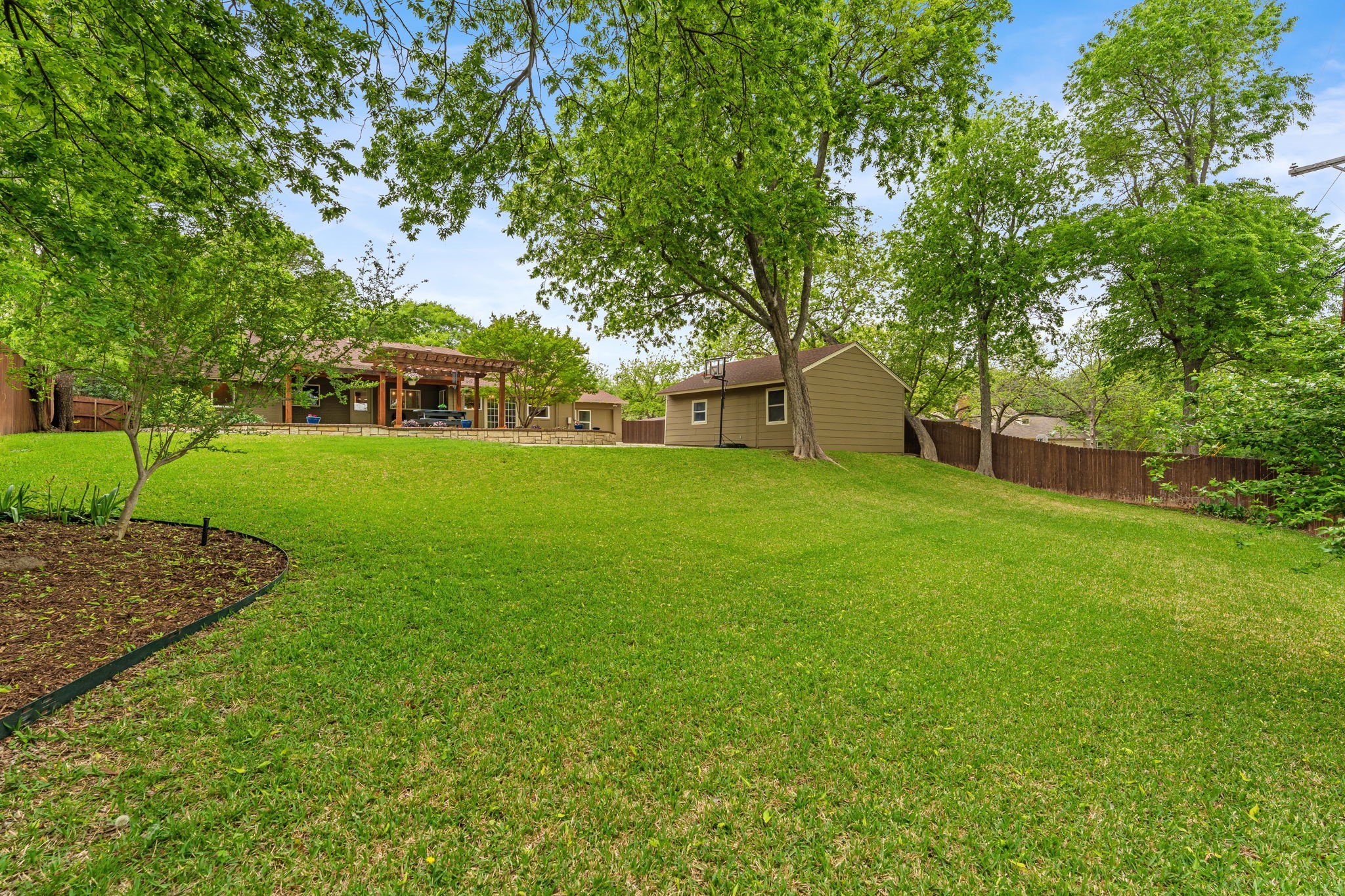 3909 Clayton Road E Fort Worth TX 76116