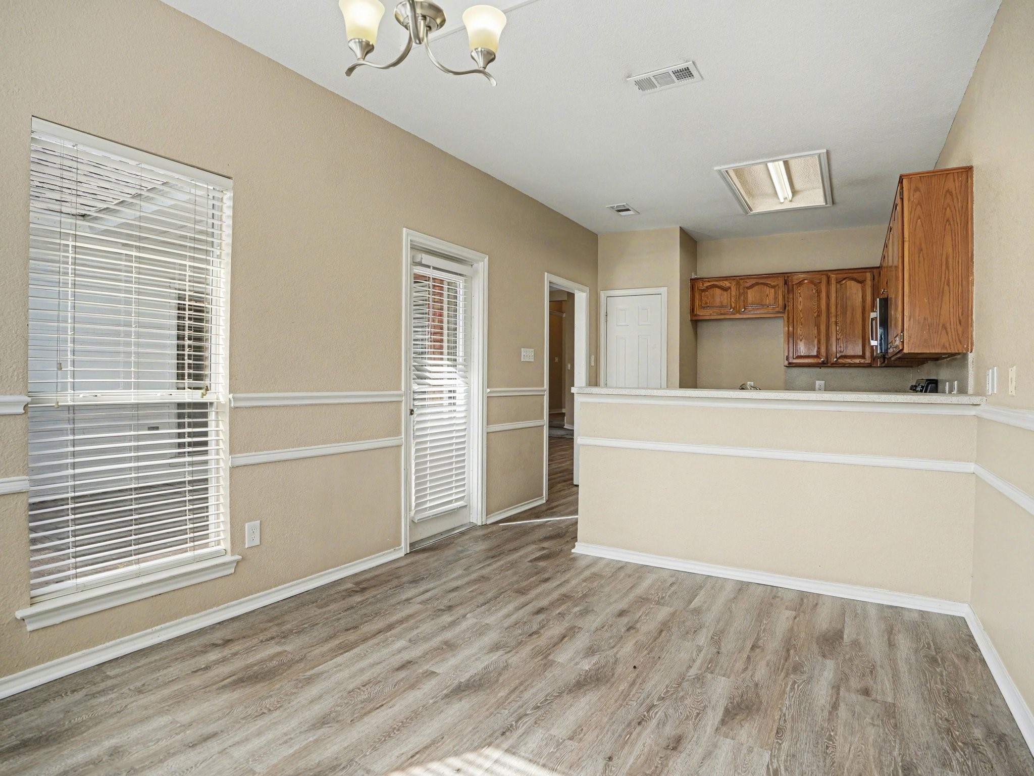 4915 Arborgate Drive Arlington TX 76017