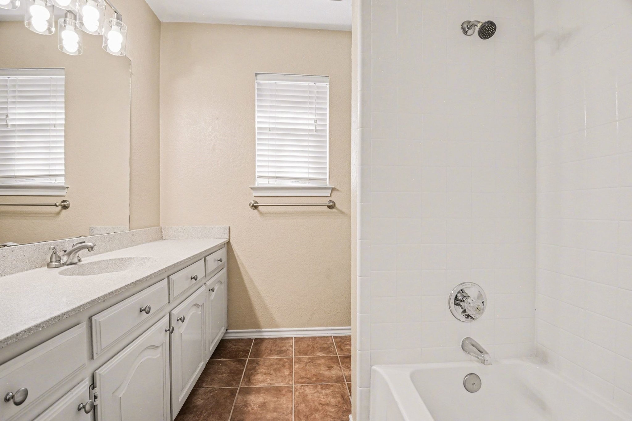 4915 Arborgate Drive Arlington TX 76017