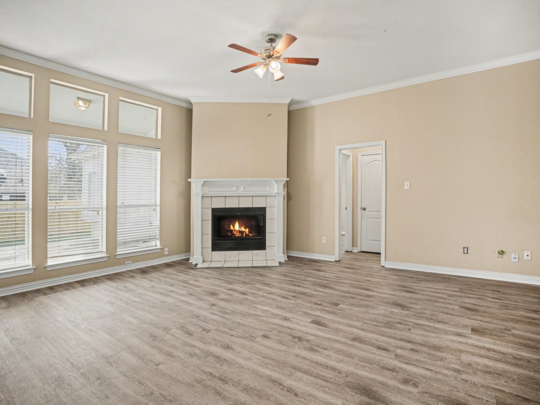 4915 Arborgate Drive Arlington TX 76017