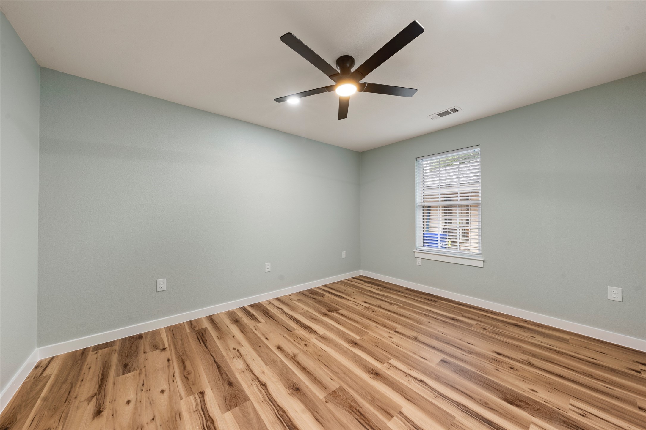 3542 Live Oak Avenue Waco TX 76708