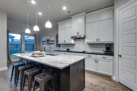 4033 Orchard Park Lane Midlothian TX 76065