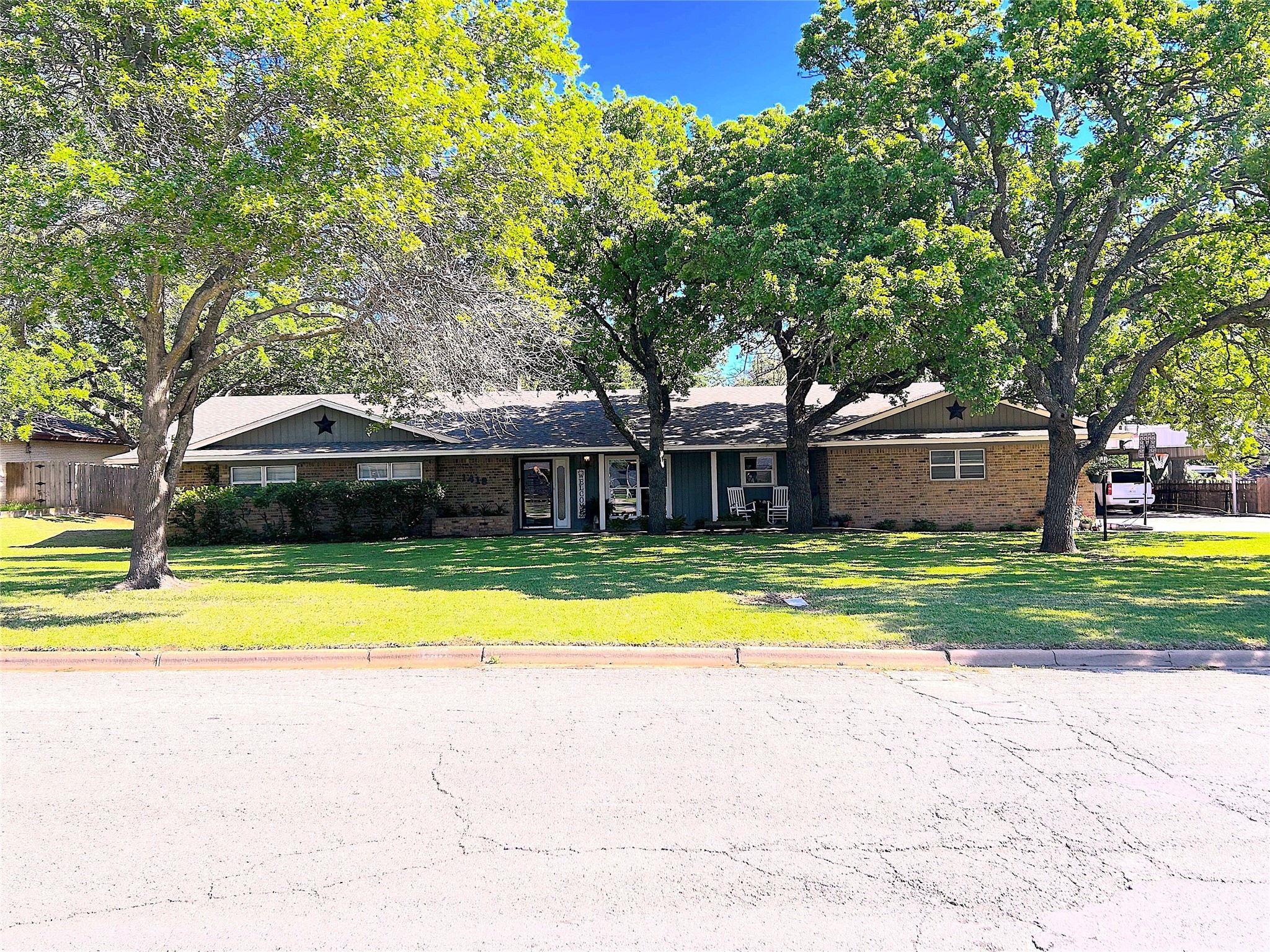 1418 Oak Hills Drive Graham TX 76450