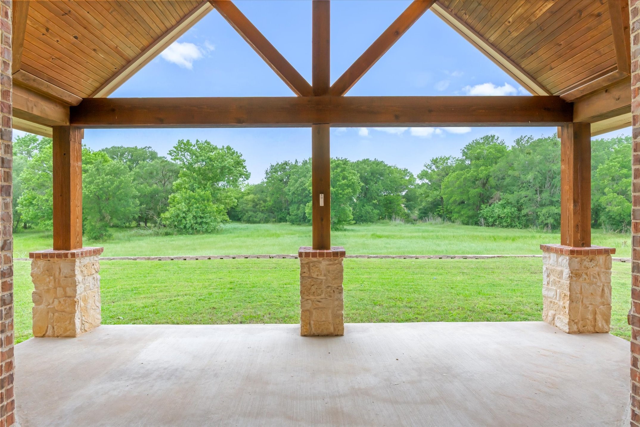 2001 Chapel Creek Drive Kaufman TX 75142