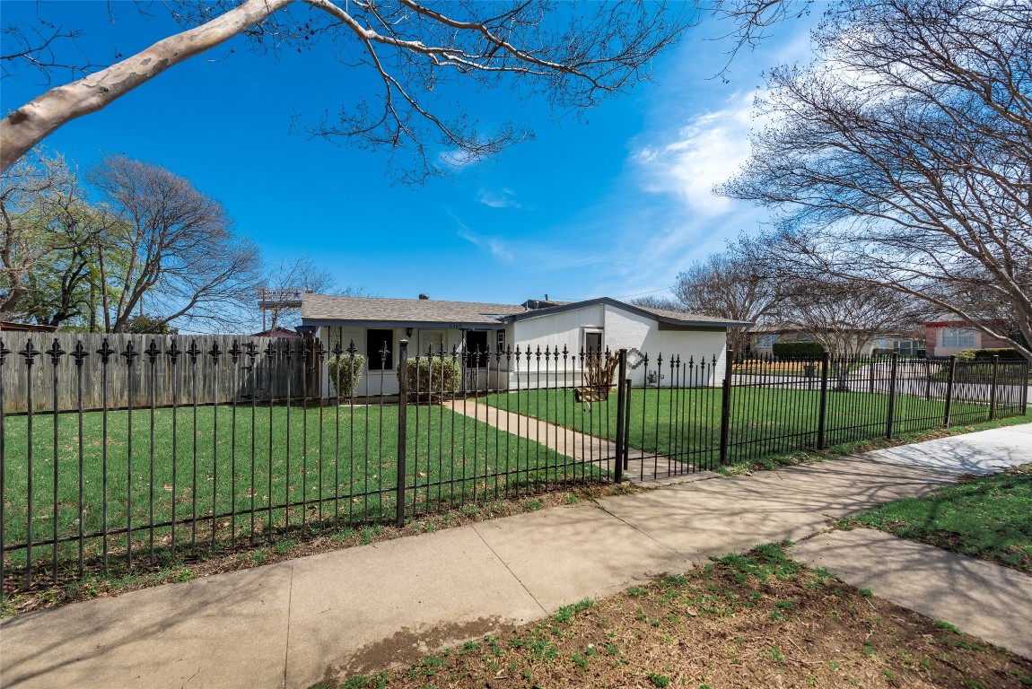 5300 Conroy Street Fort Worth TX 76134