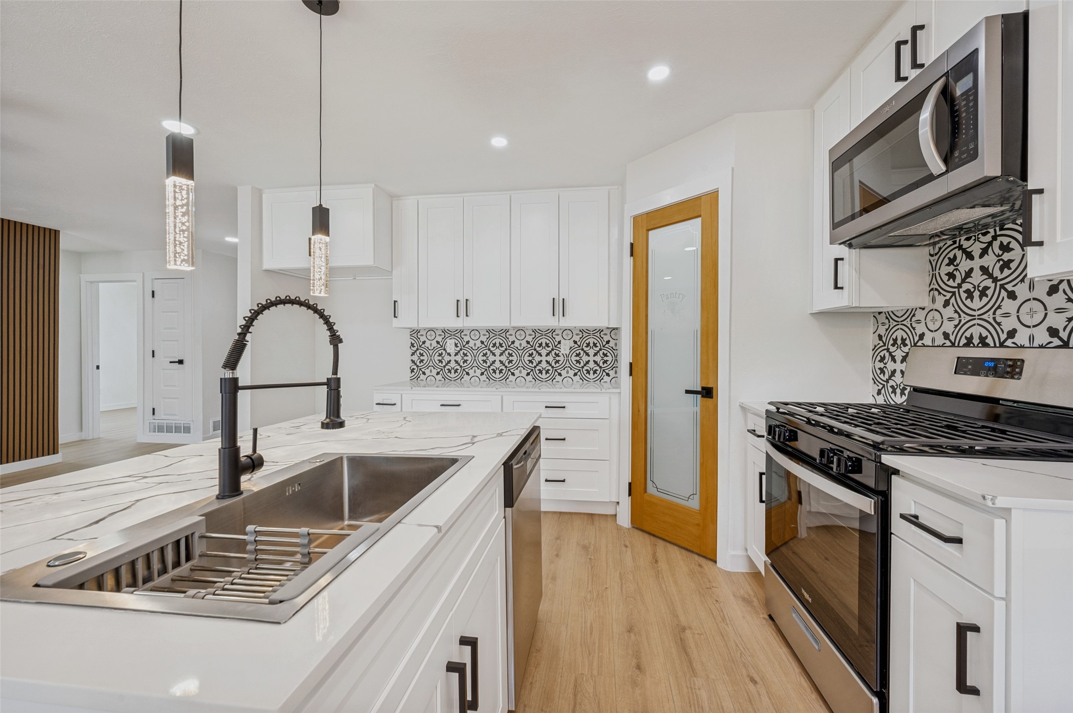 1409 Southmoor Drive Arlington TX 76010