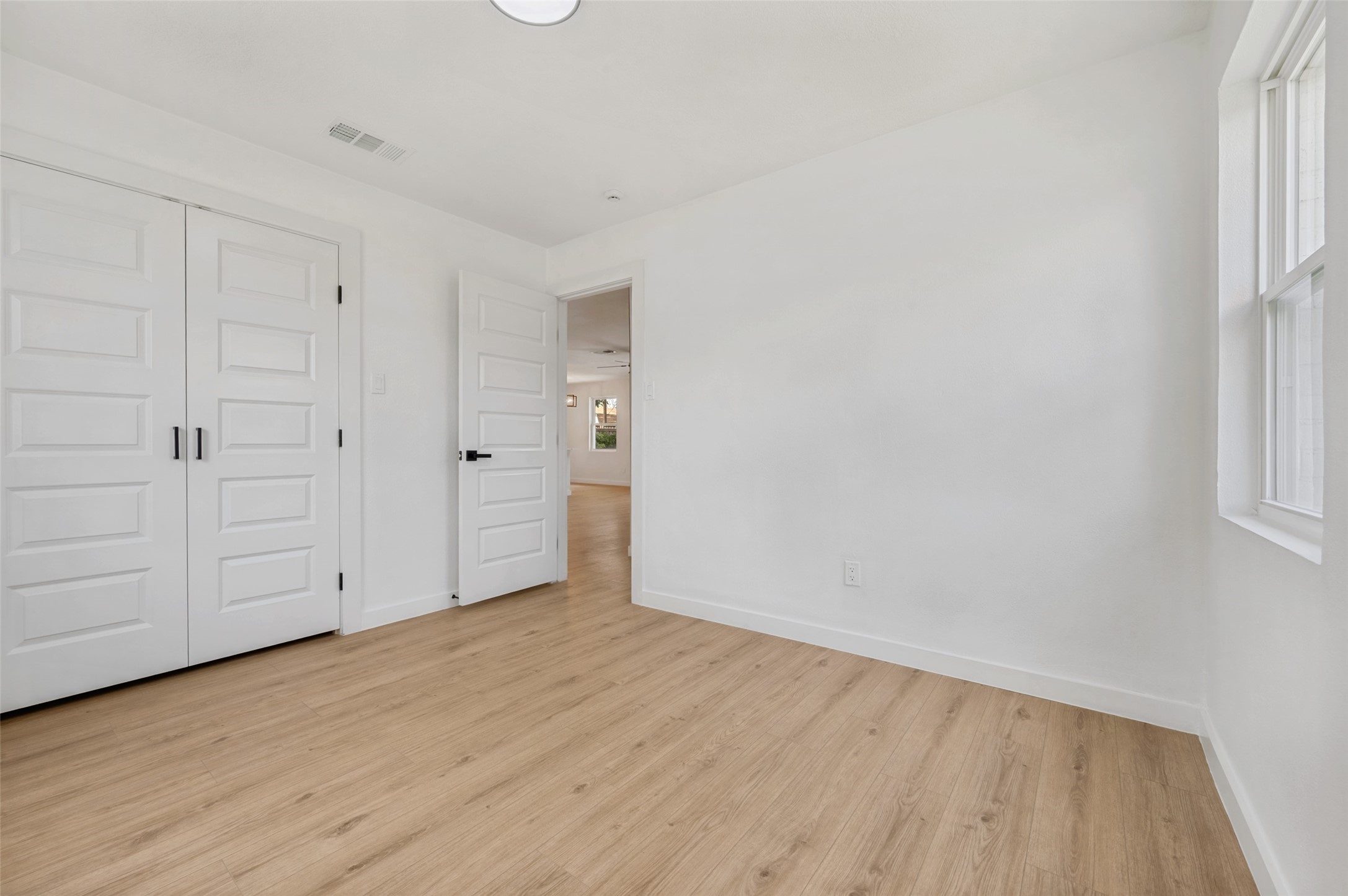 1409 Southmoor Drive Arlington TX 76010