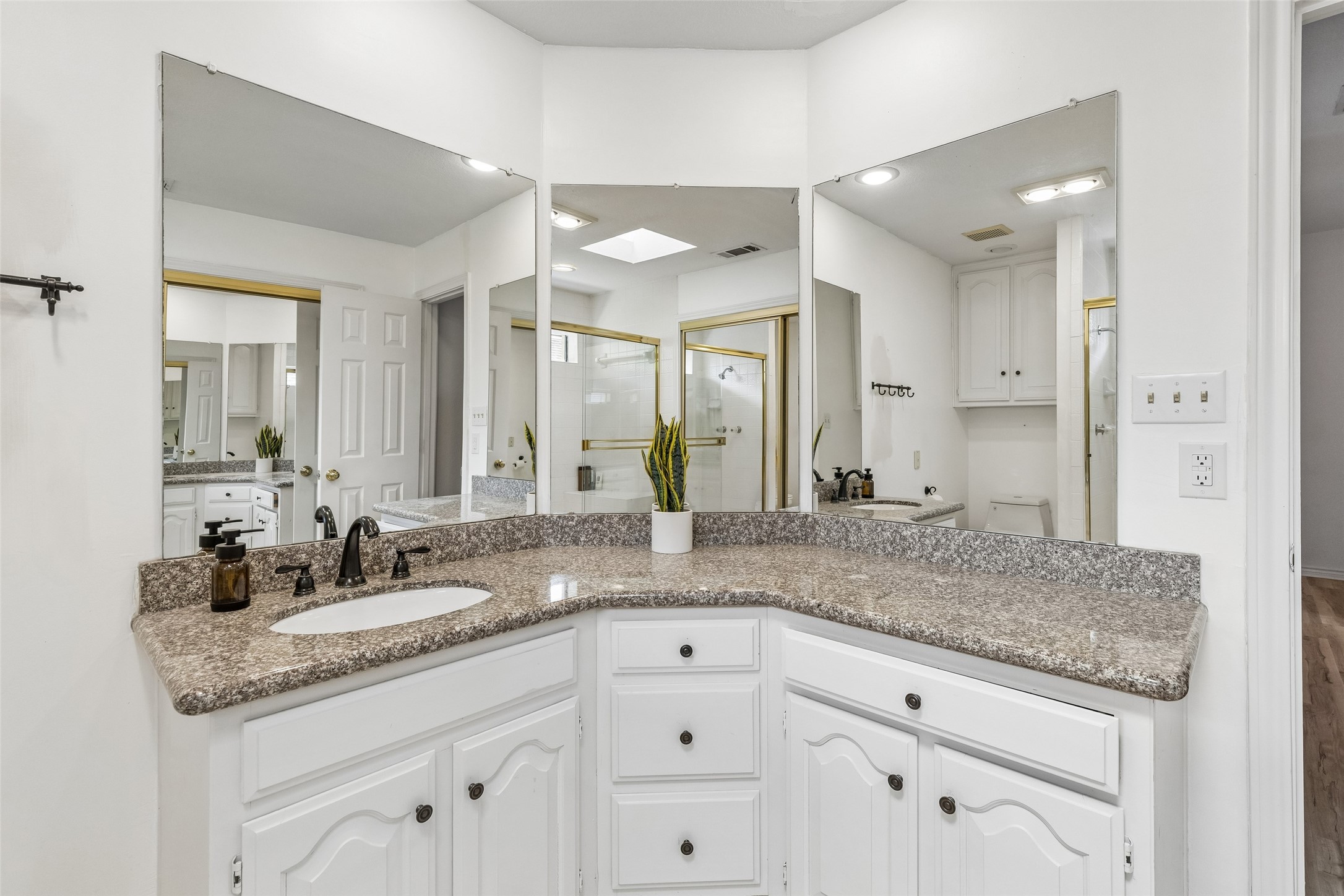 7032 Bremerton Drive Dallas TX 75252