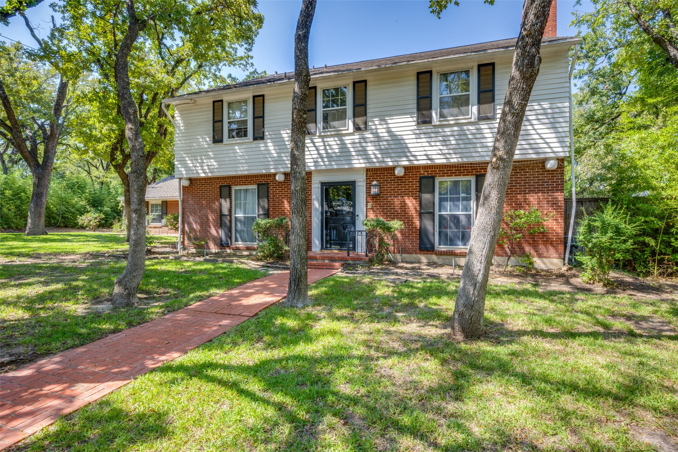 1919 Maid Marion Place Denton TX 76209