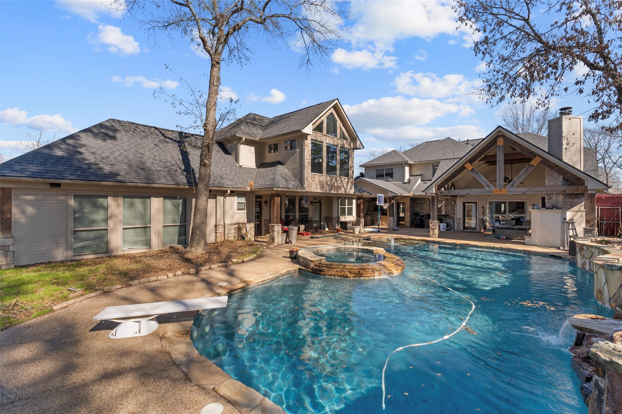 3815 Holly Ridge Drive Longview TX 75605