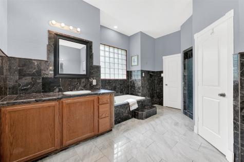 1915 Lillian Avenue Glenn Heights TX 75154