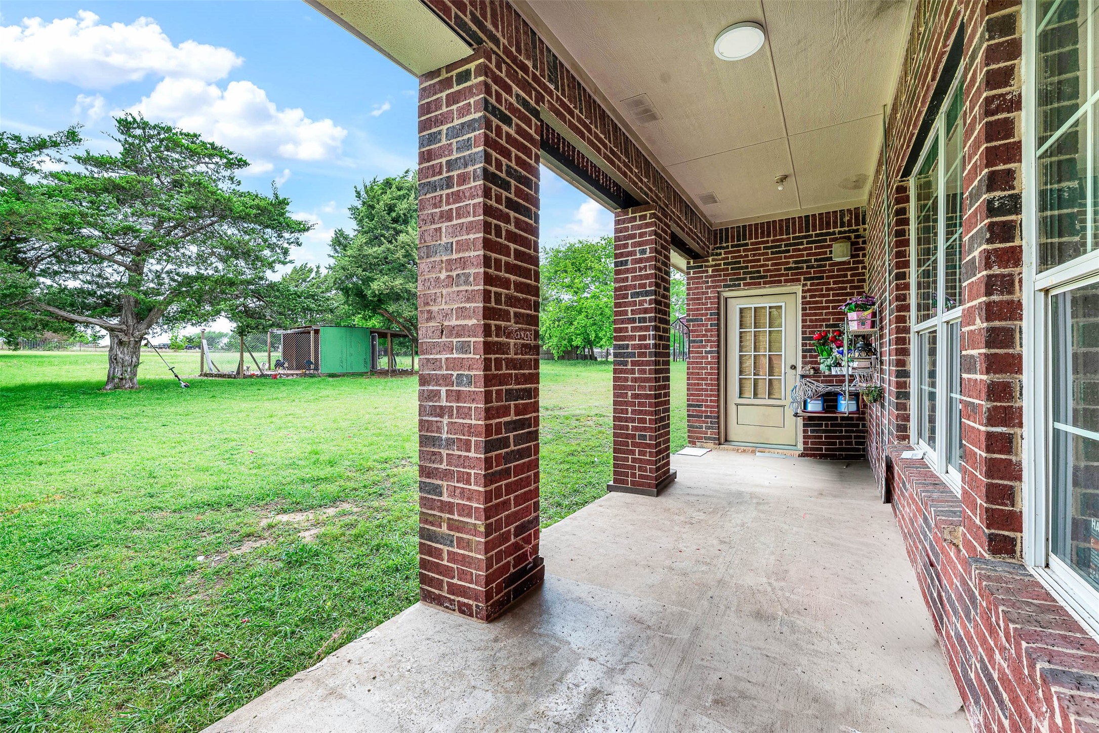 1915 Lillian Avenue Glenn Heights TX 75154