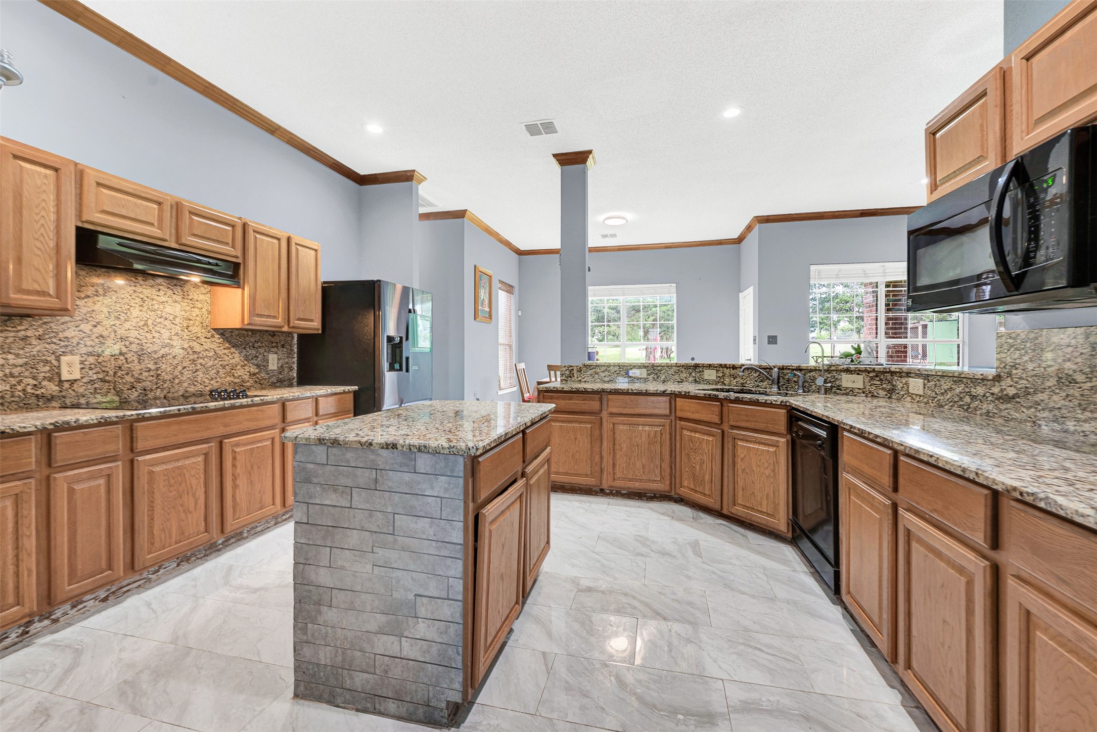 1915 Lillian Avenue Glenn Heights TX 75154