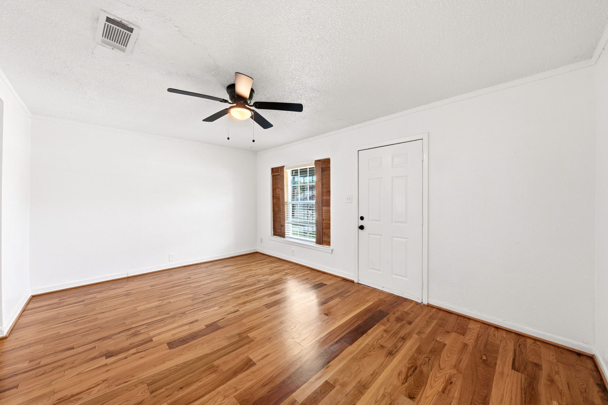 1718 Cranford Drive Garland TX 75041