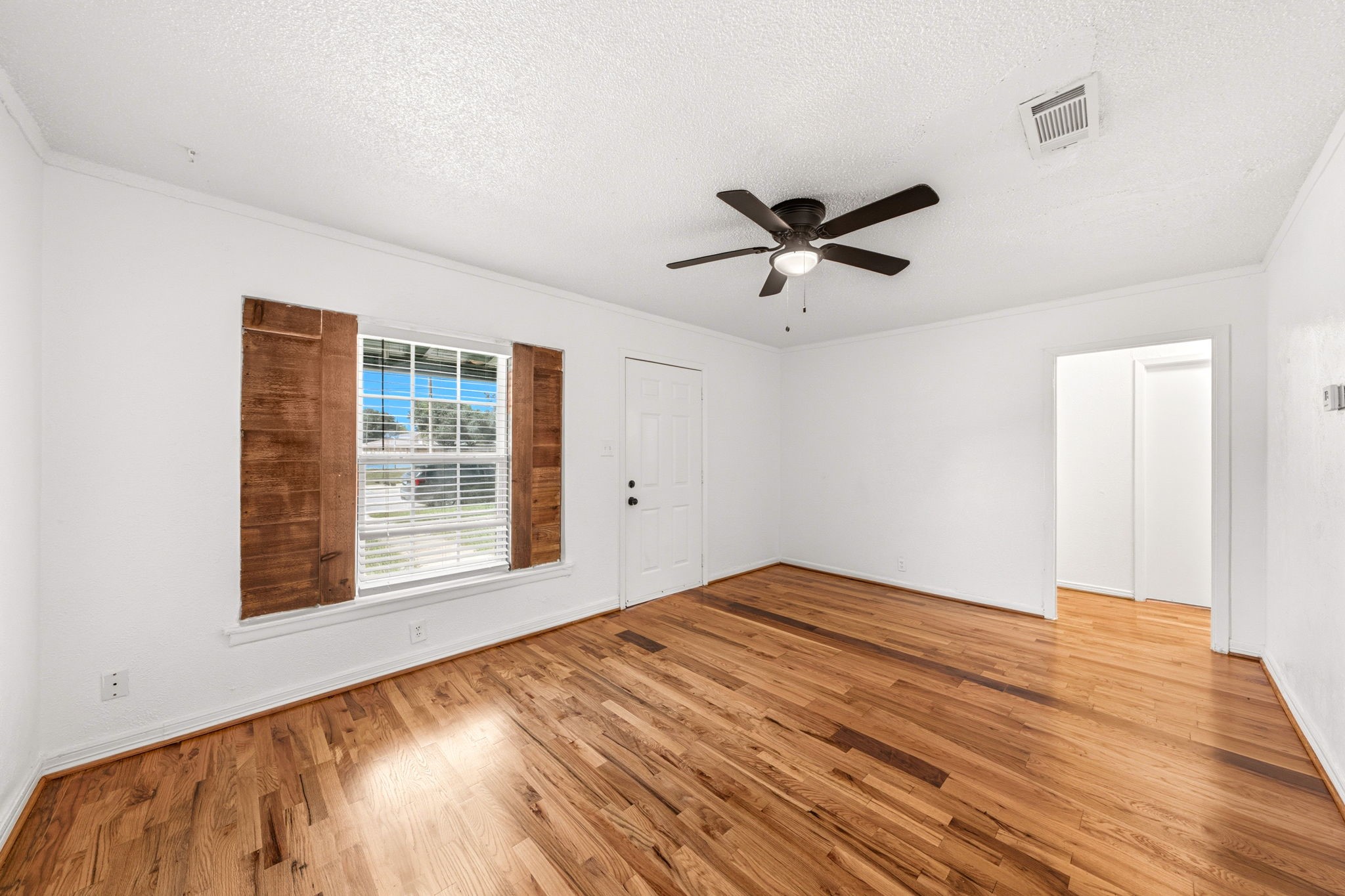 1718 Cranford Drive Garland TX 75041