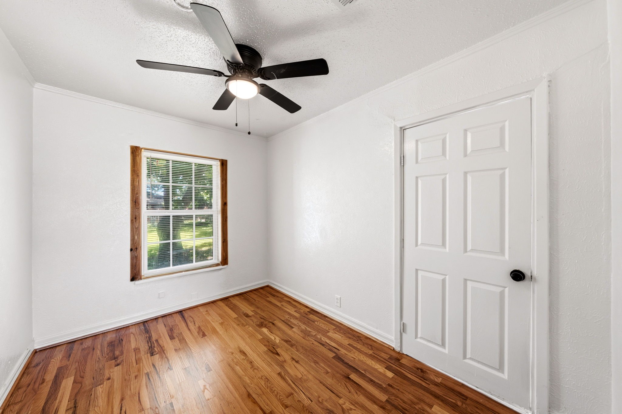 1718 Cranford Drive Garland TX 75041