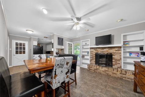 813 E Clinton Avenue Athens TX 75751