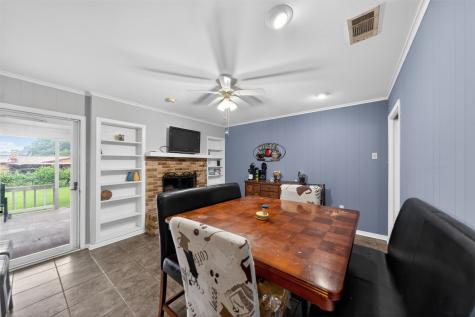 813 E Clinton Avenue Athens TX 75751