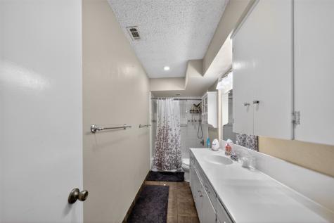 813 E Clinton Avenue Athens TX 75751