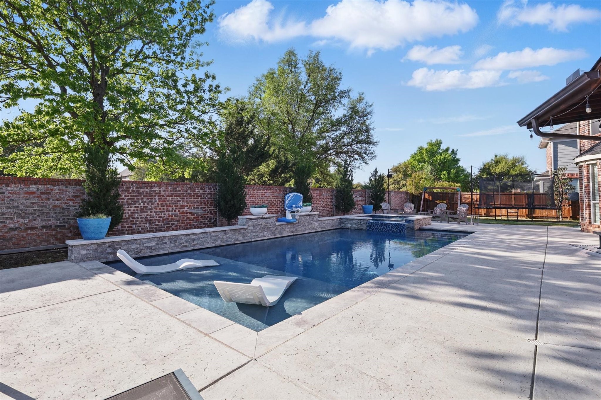 8396 Fullerton Street Lantana TX 76226