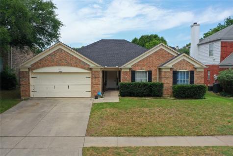 6841 Lyndale Drive Watauga TX 76148