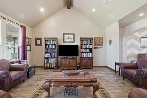 5225 County Road 304 Road Grandview TX 76050