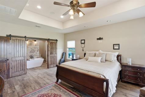5225 County Road 304 Road Grandview TX 76050