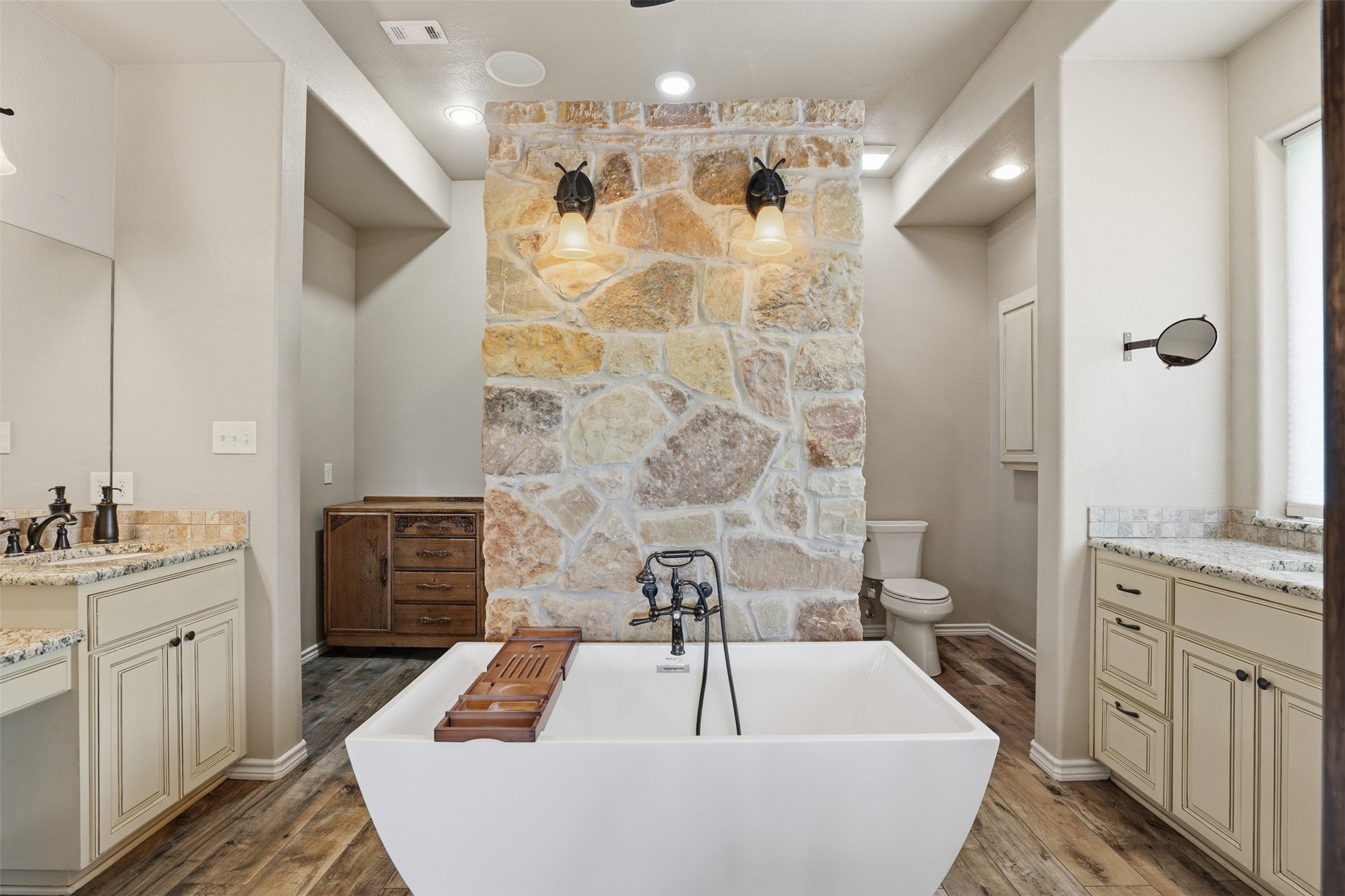 5225 County Road 304 Road Grandview TX 76050