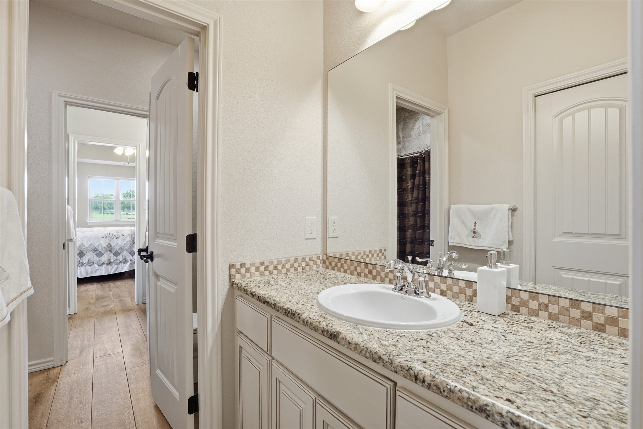 5225 County Road 304 Road Grandview TX 76050