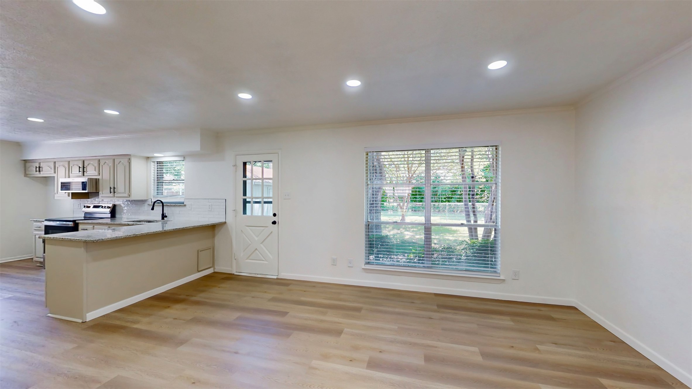 2530 Robin Lane Garland TX 75041