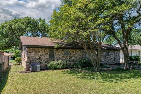 2530 Robin Lane Garland TX 75041