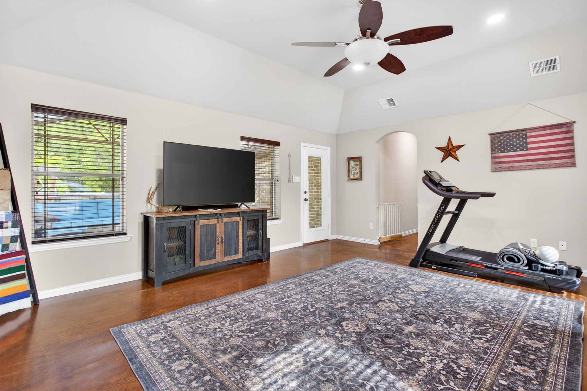 125 Miramar Circle Weatherford TX 76085
