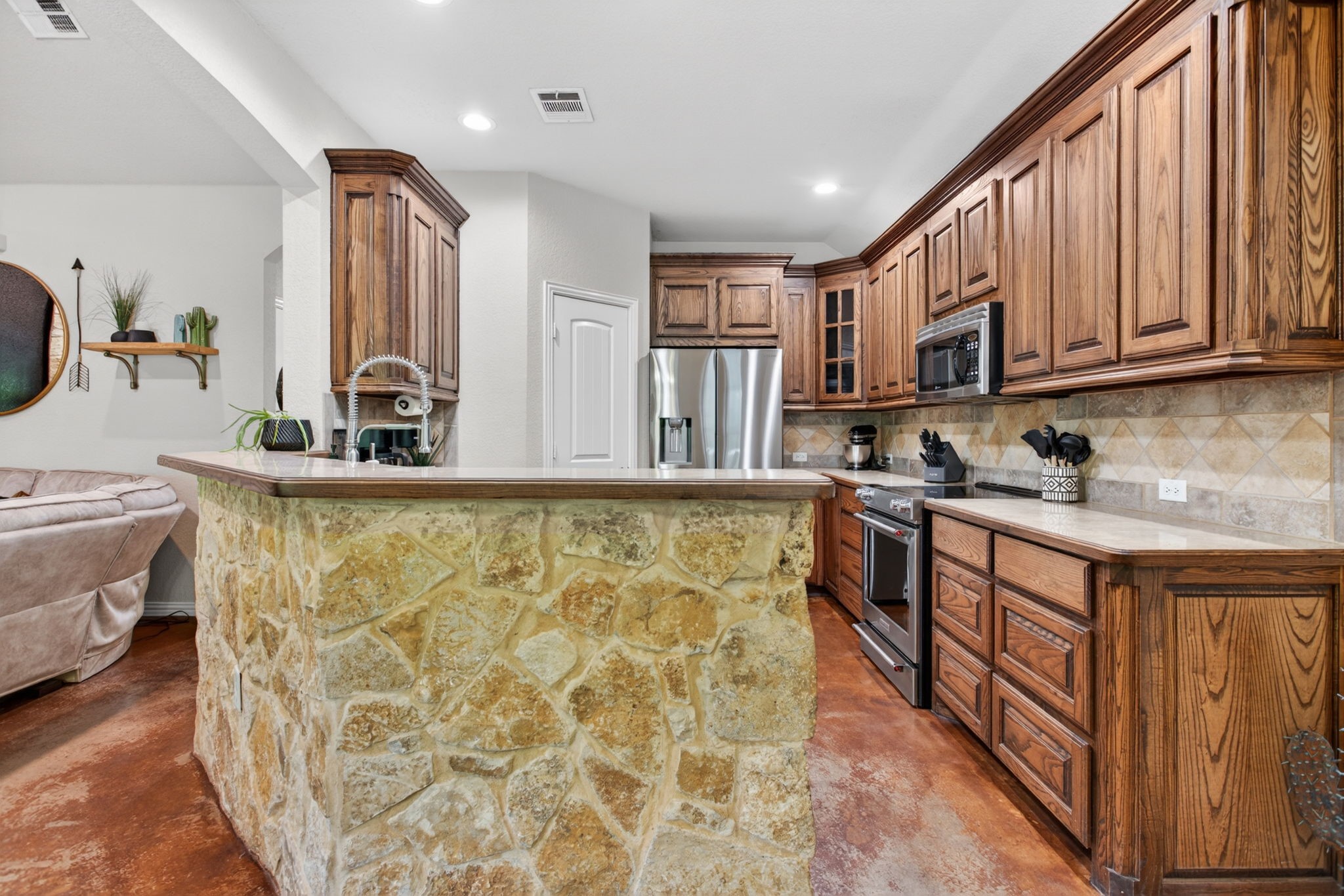 125 Miramar Circle Weatherford TX 76085