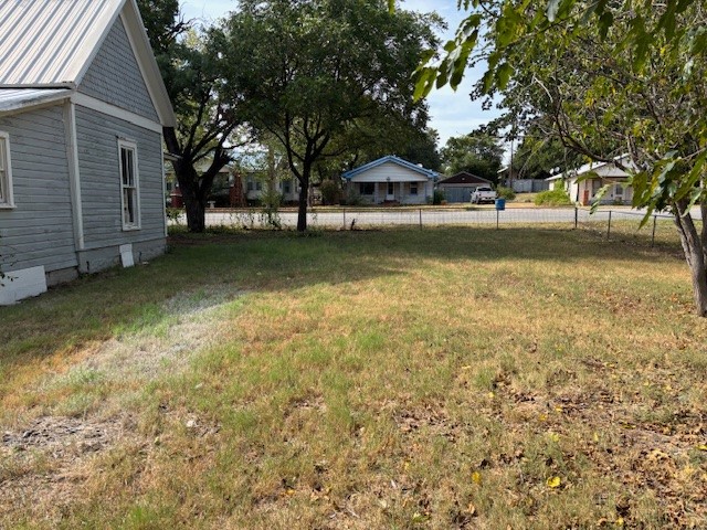 811 W 8th Street Cisco TX 76437