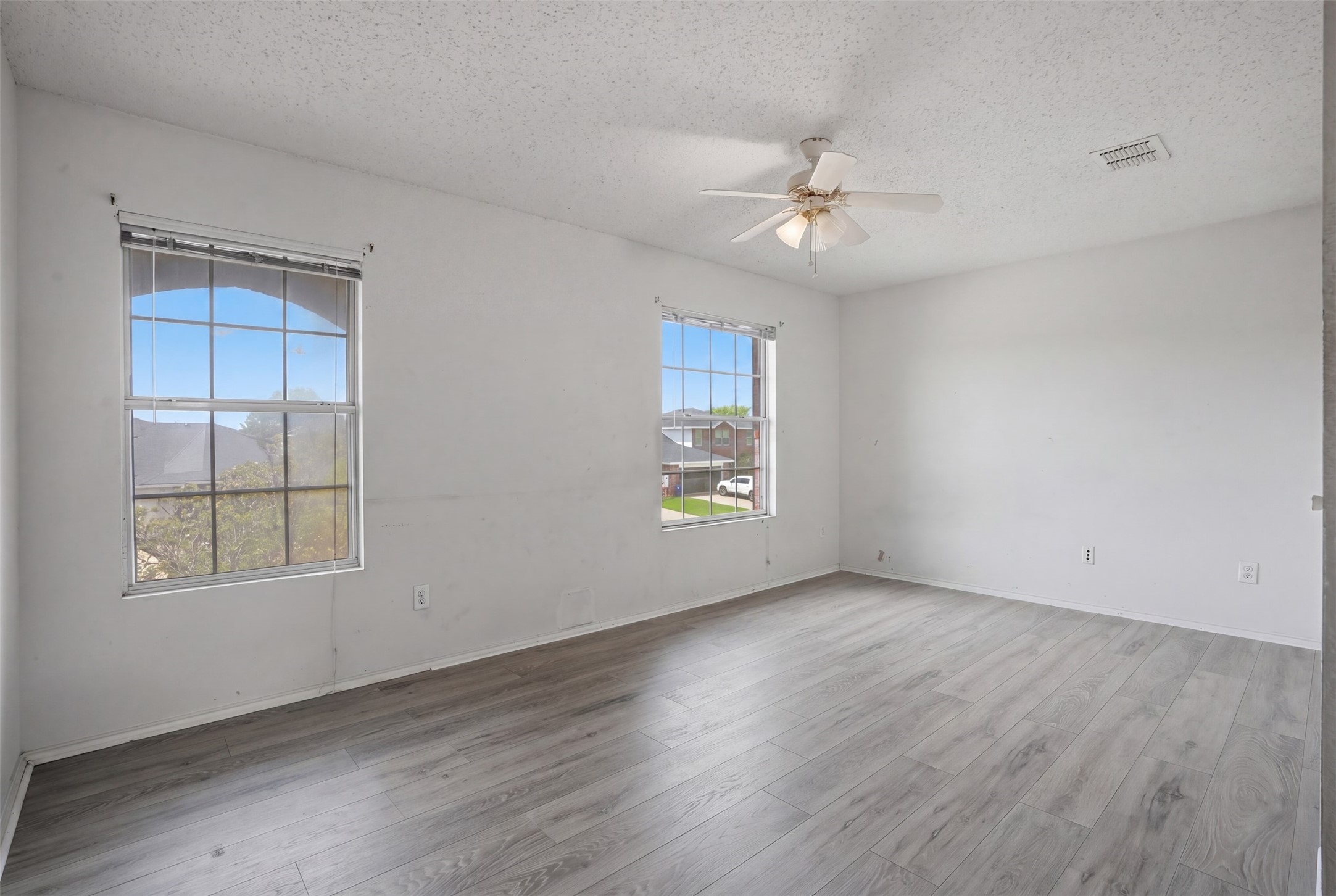 1400 Blazing Star Trail Burleson TX 76028