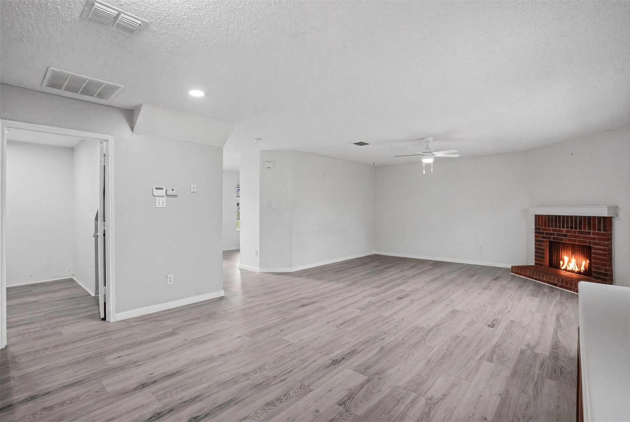 1400 Blazing Star Trail Burleson TX 76028