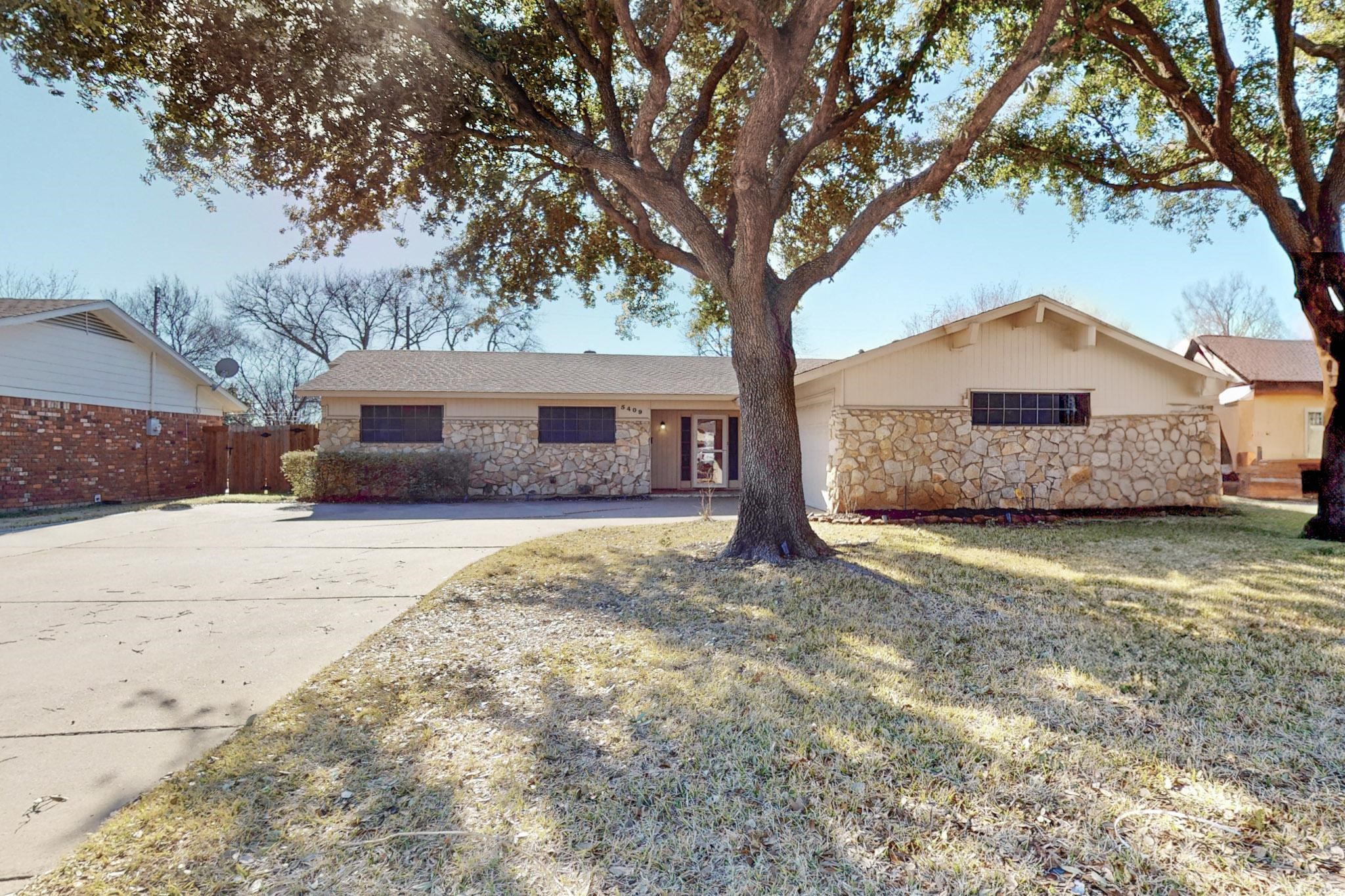 5409 Roberta Drive North Richland Hills TX 76180