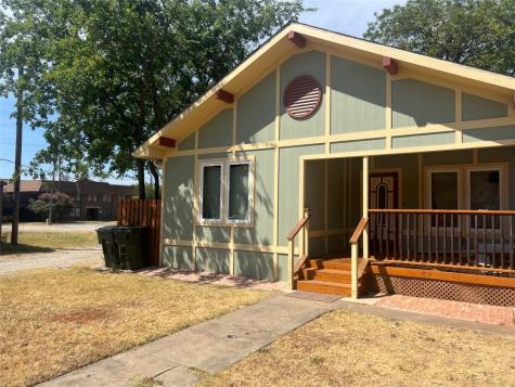 520 S Hazelwood Street Sherman TX 75090